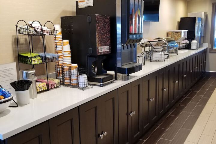Breakfast/Coffee Service 50 of 55