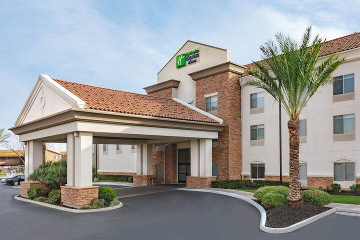 Hotel 6 of 53