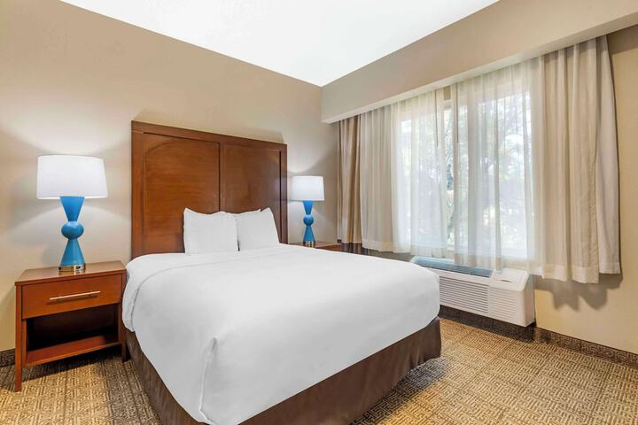 Room 20 of 38