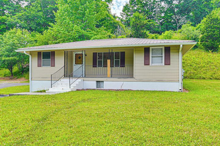 Home w / Bunkroom: 2 Mi to Hatfield & Mccoy Trail