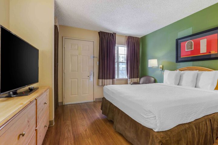 Room 20 of 29