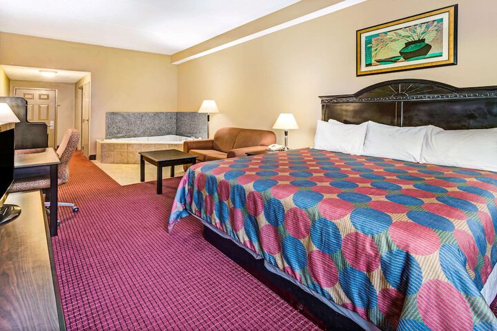 Room 12 of 14