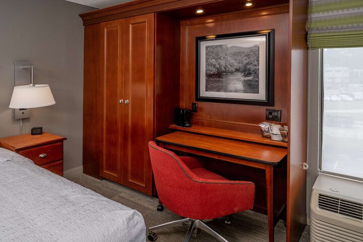 Hampton Inn Charleston-Downtown
