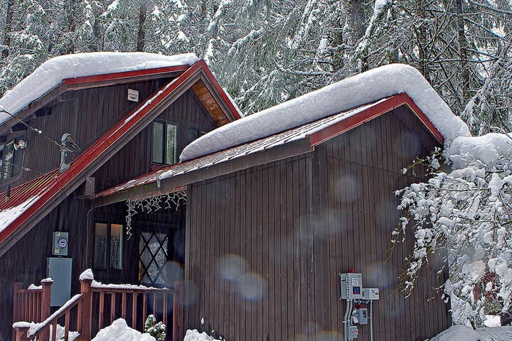 Four Stone Lodge Near Mt. Rainier
