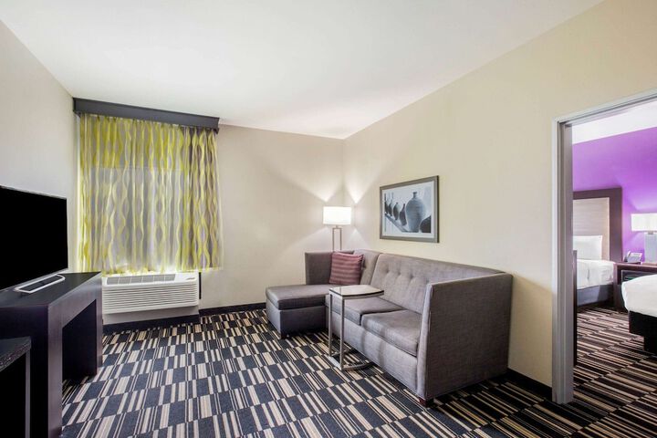 Room 26 of 42