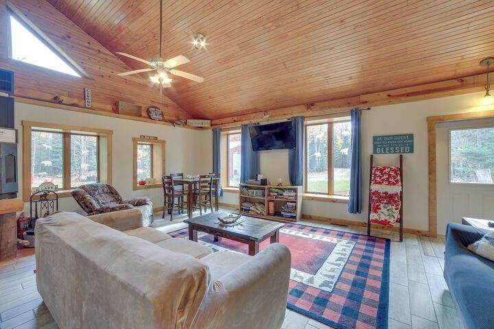 Paradise Cottage: Trail Access Nearby
