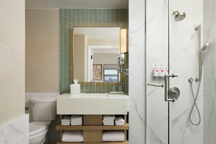 Loews Miami Beach Hotel – South Beach