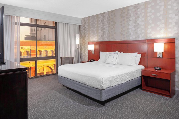 Room 15 of 29