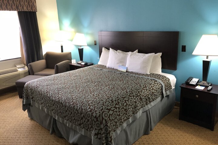 Room 16 of 23