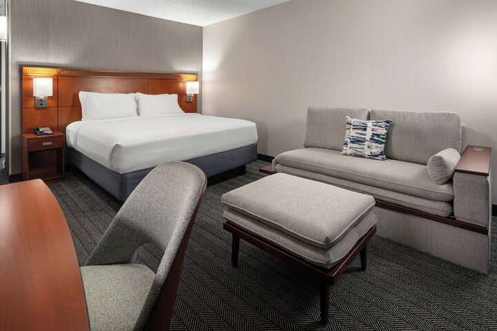 Courtyard by Marriott Seattle Southcenter