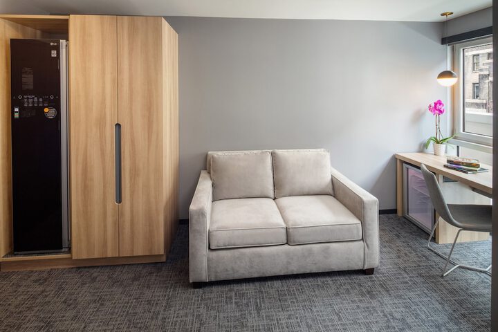 Room 22 of 34