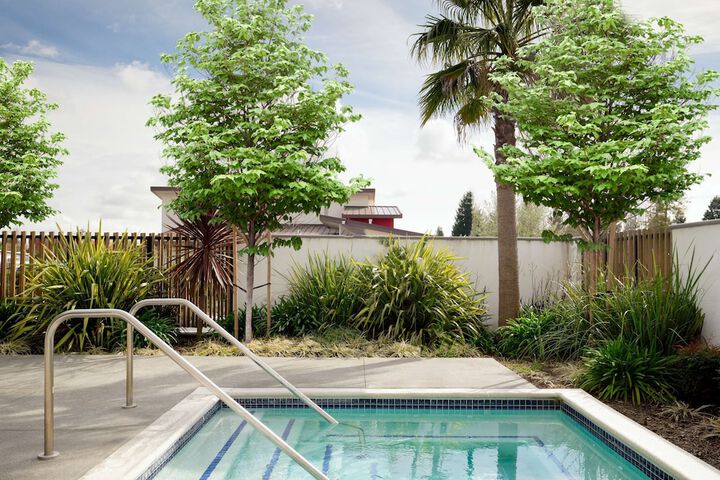 Hotel Centro Sonoma Wine Country Tapestry Collection Hilton
