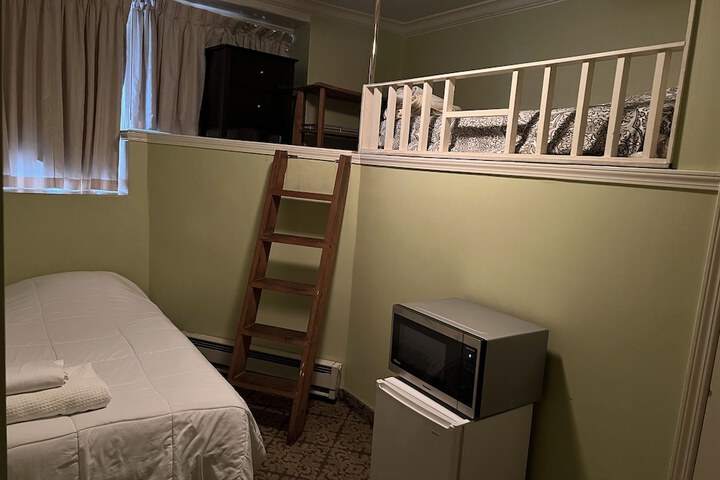 Room 23 of 51