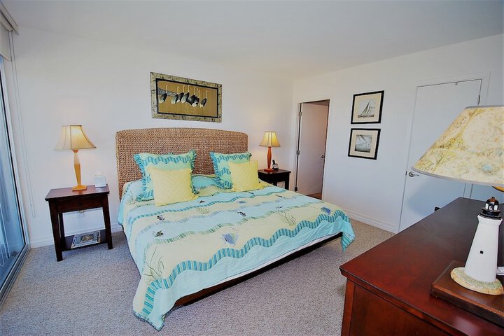 Room 12 of 34
