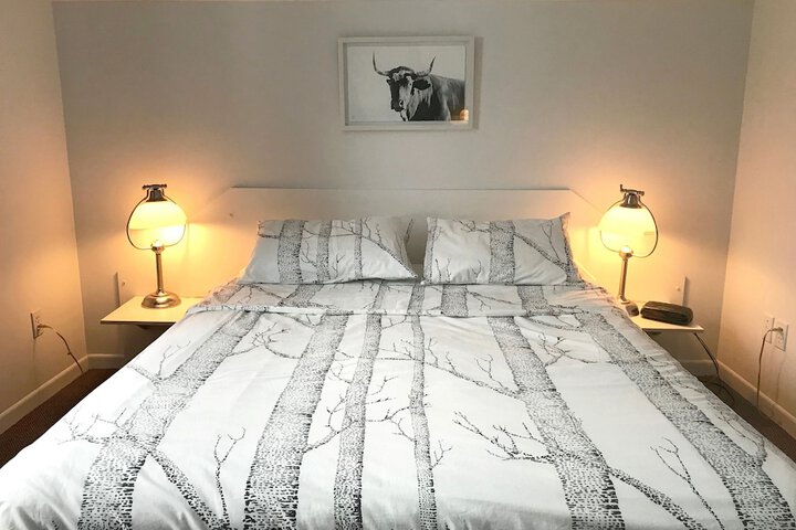 Room 119 of 211