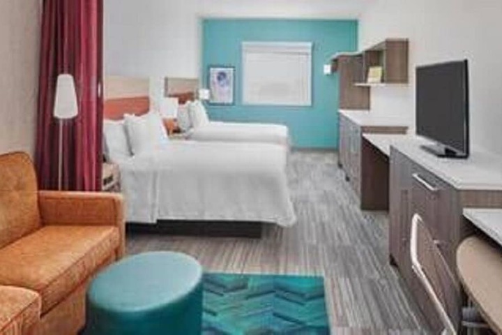 Room 15 of 33