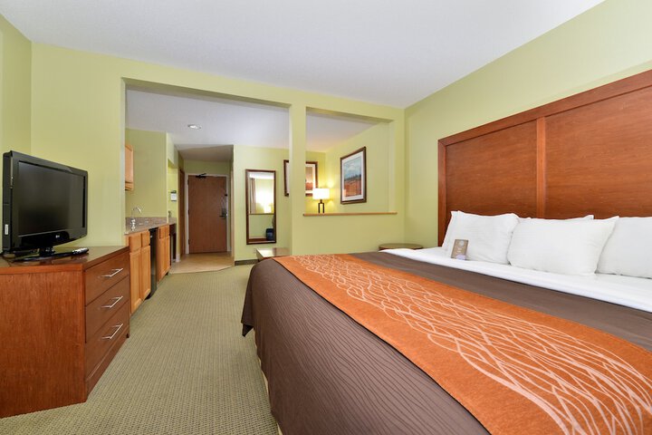 Room 46 of 89