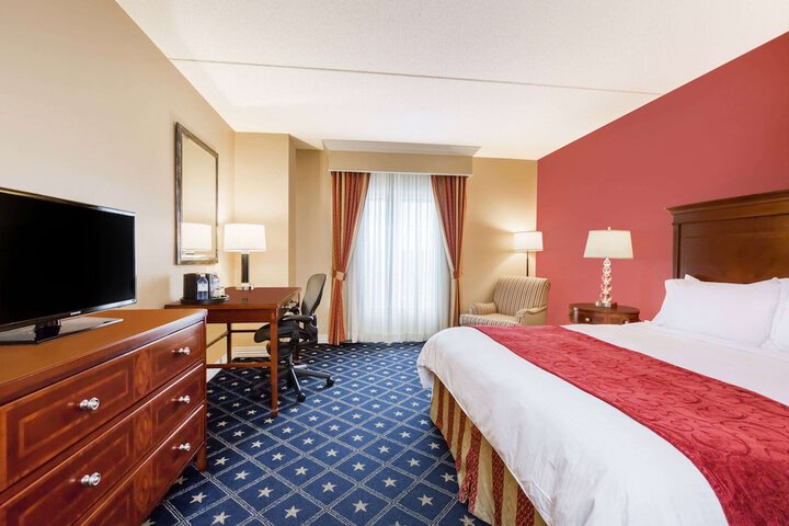Room 30 of 61