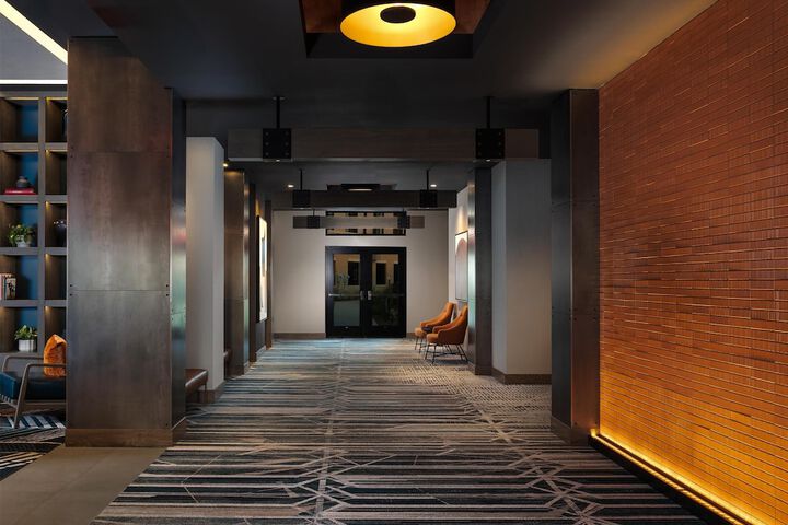 Hotel Avail Rogers Tapestry Collection by Hilton