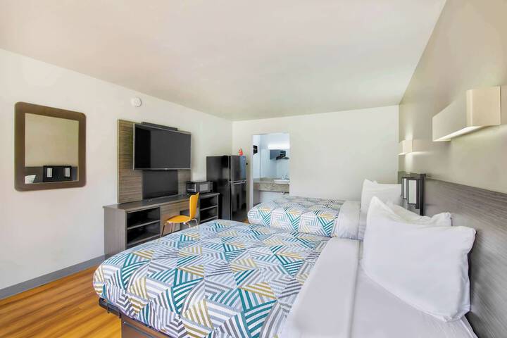 Room 16 of 26