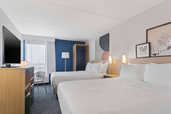 Room 11 of 24