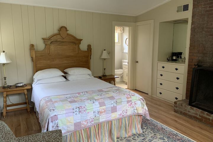 Room 12 of 53