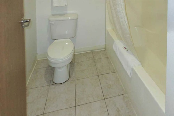 Room 14 of 24