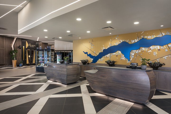 Crowne Plaza Providence-Warwick Airport by IHG