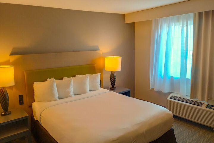 Room 20 of 33