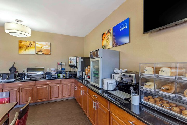 Comfort Inn Gurnee near Six Flags