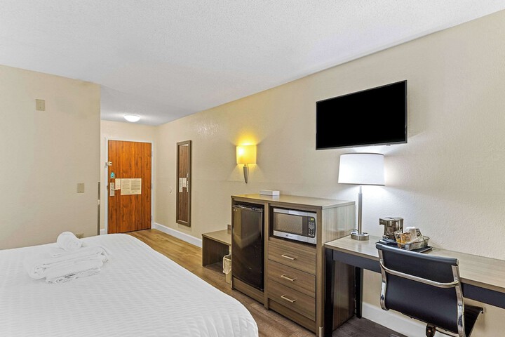 Room 14 of 29