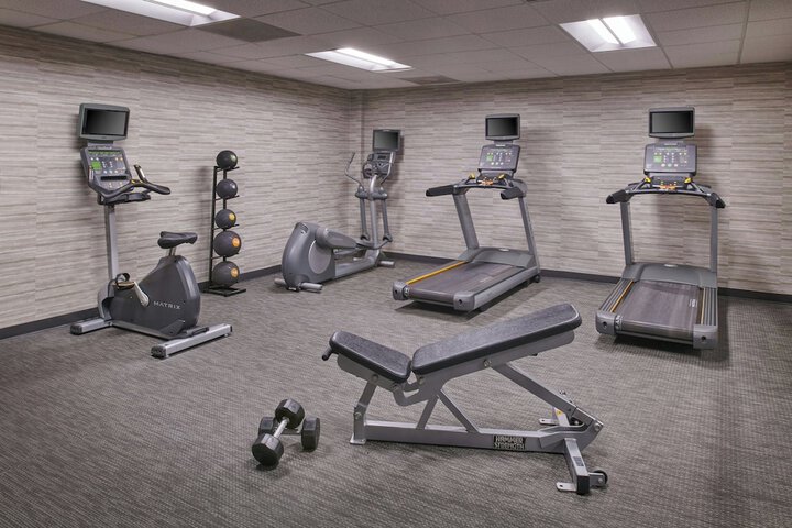 Courtyard by Marriott Detroit Warren