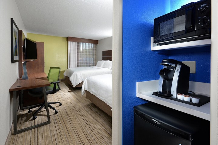 Room 17 of 43