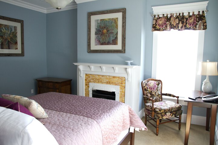 Wishmaker House B & B
