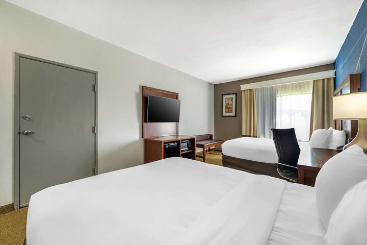 Room 15 of 46