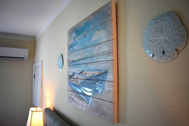 Room 68 of 183