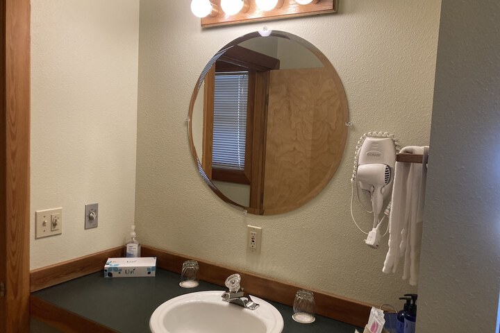 Room 60 of 210