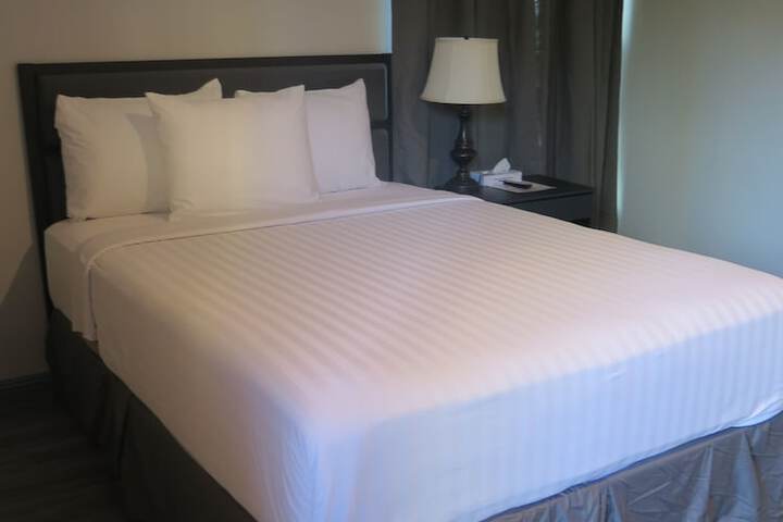 Room 12 of 25