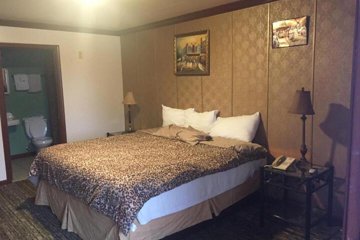 Colony Inn motel
