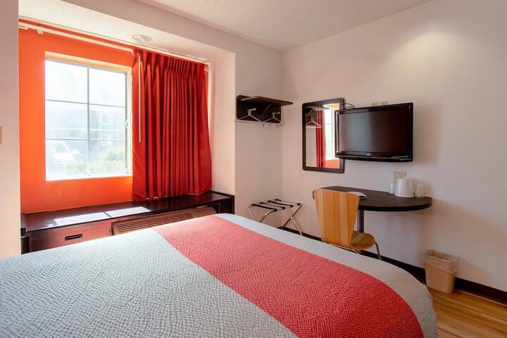 Room 17 of 30