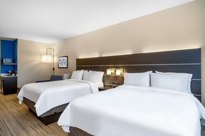 Holiday Inn Express Hotel & Suites BEAUMONT NW by IHG