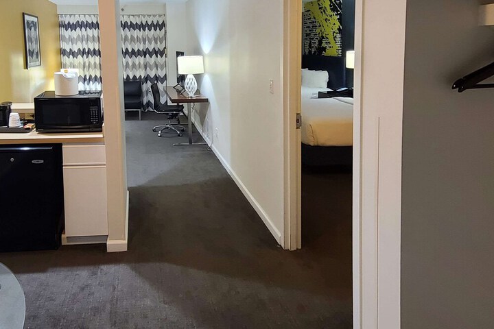 Room 49 of 69