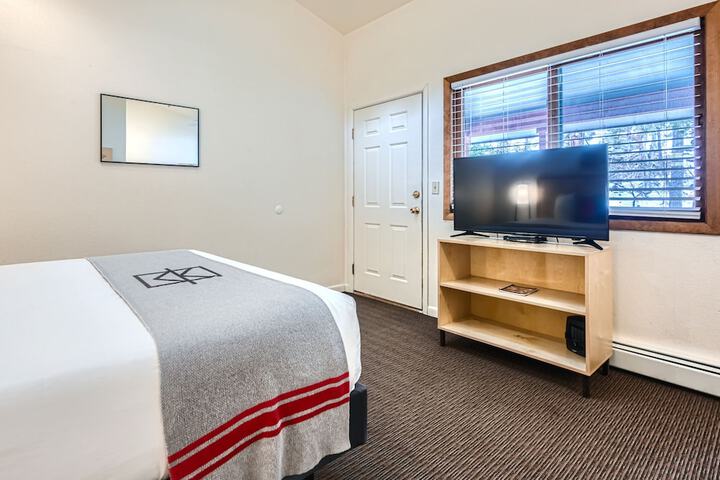 Room 54 of 137