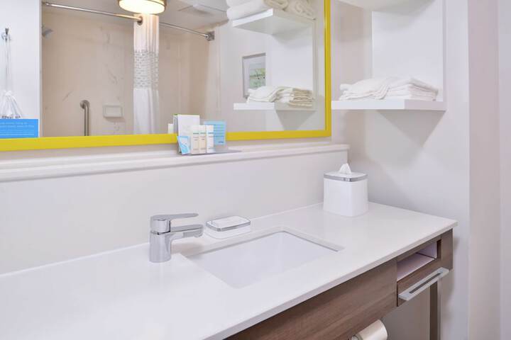 Hampton Inn Greensboro-East