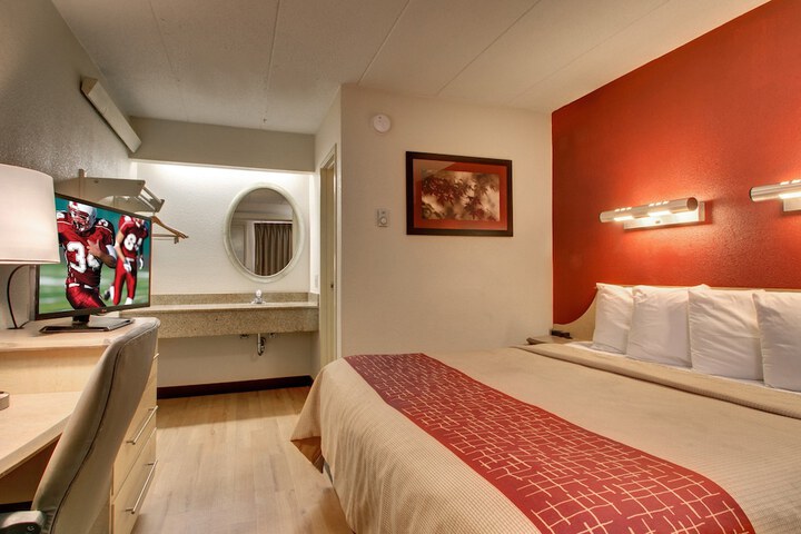 Room 15 of 27