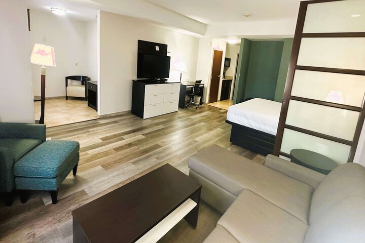 Room 21 of 25