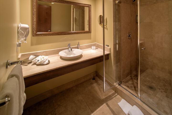 Hotel Brossard an Ascend Collection Hotel
