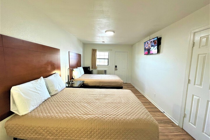 Room 3 of 11