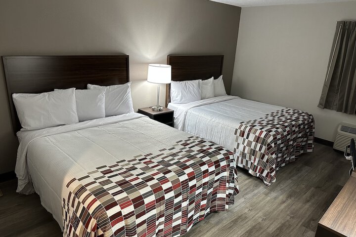 Room 8 of 19