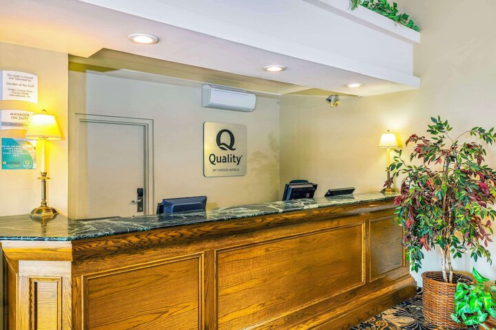 Quality Inn & Suites Garden of the Gulf